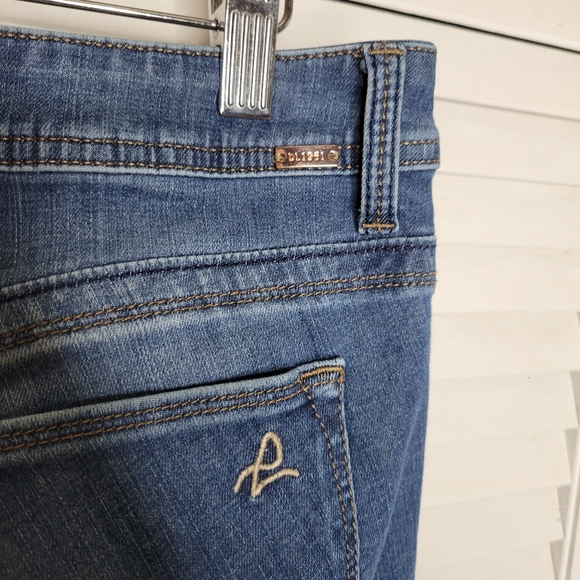 DL1961 Jennifer High Rise Bootcut Jeans in Madison Sz 30 EUC - Picture 7 of 11